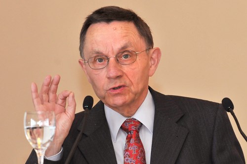 Prof. Dr. Hans Achenbach